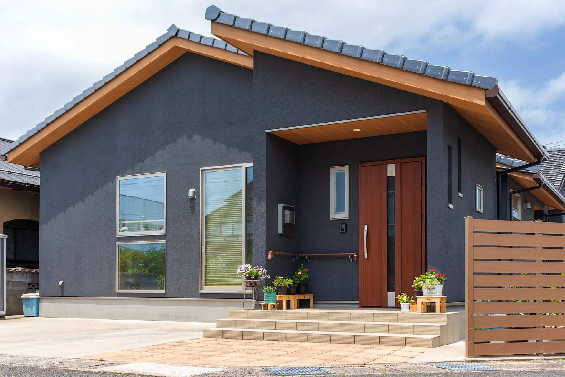 ユウキ興産株式会社