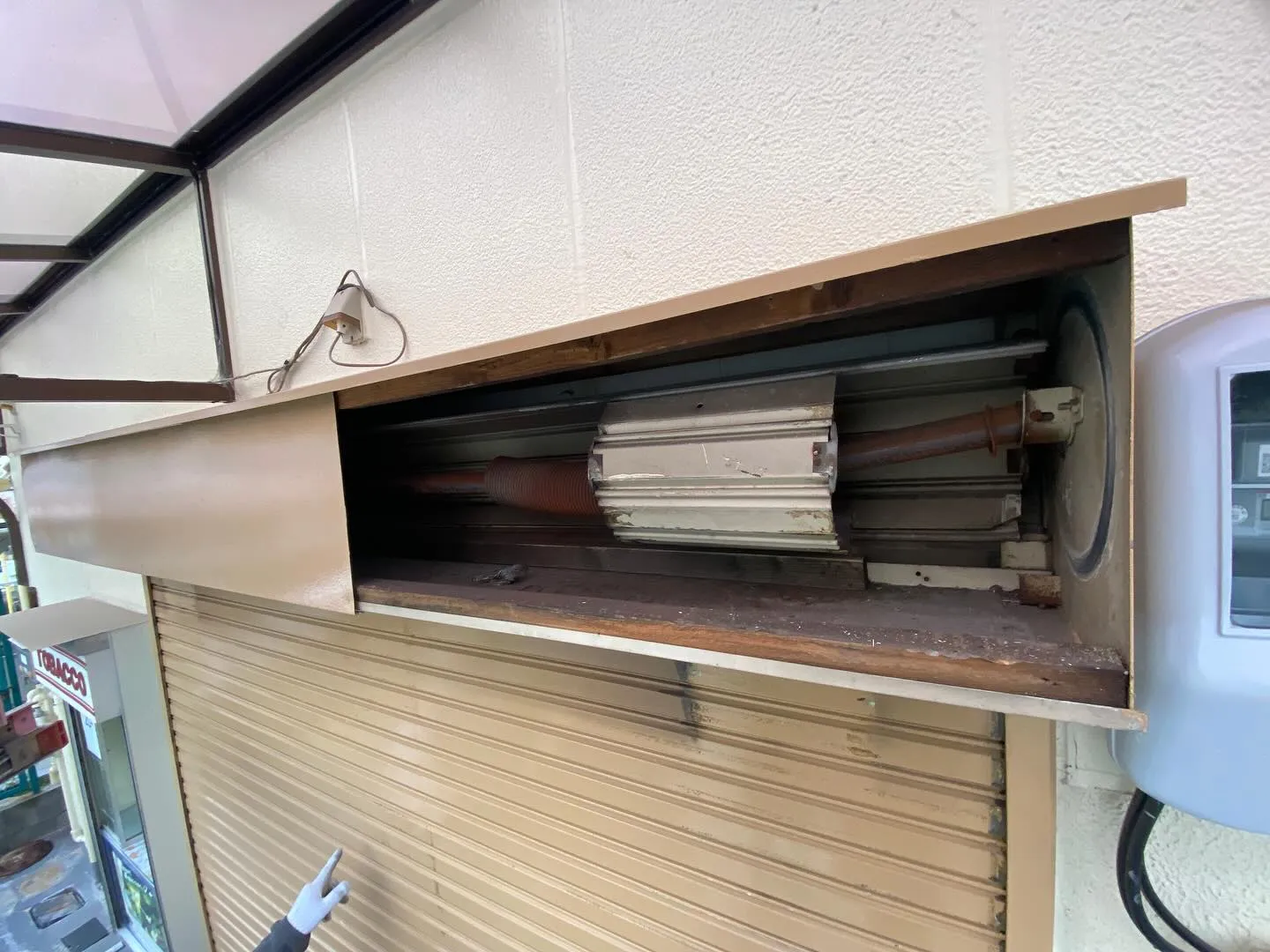 📸堺市【シャッターが動かない!原因はドラムの破損でした】