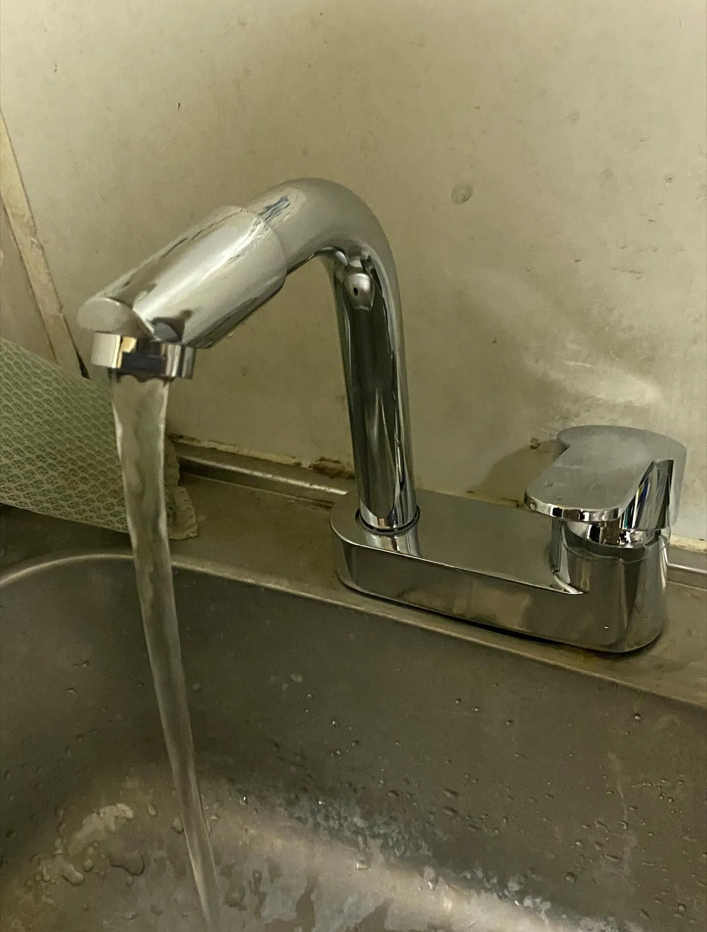 📍 伊丹市の店舗様・バックヤードの混合水栓を交換しました!