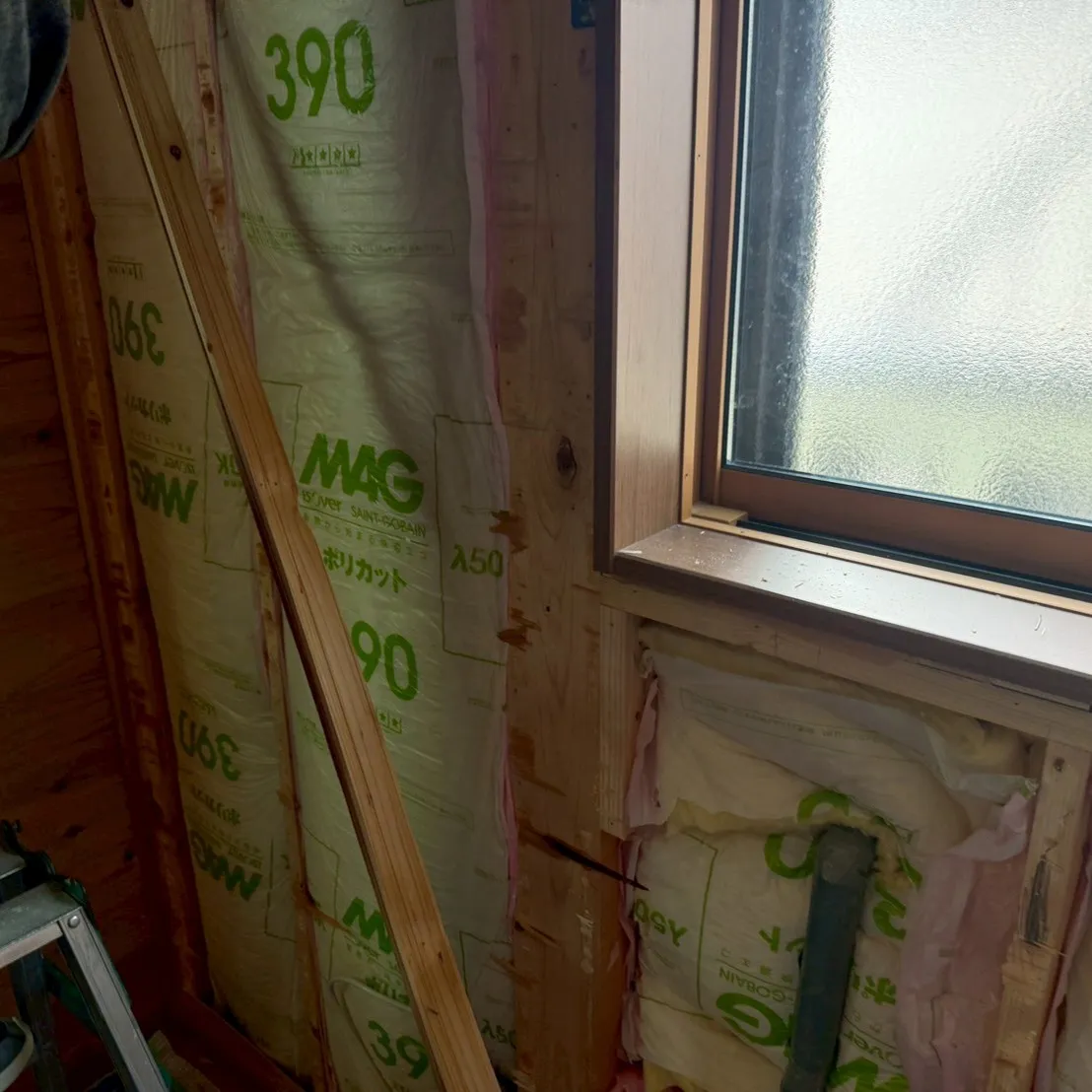 大阪市東住吉区にて、内装リフォーム工事を行っております。