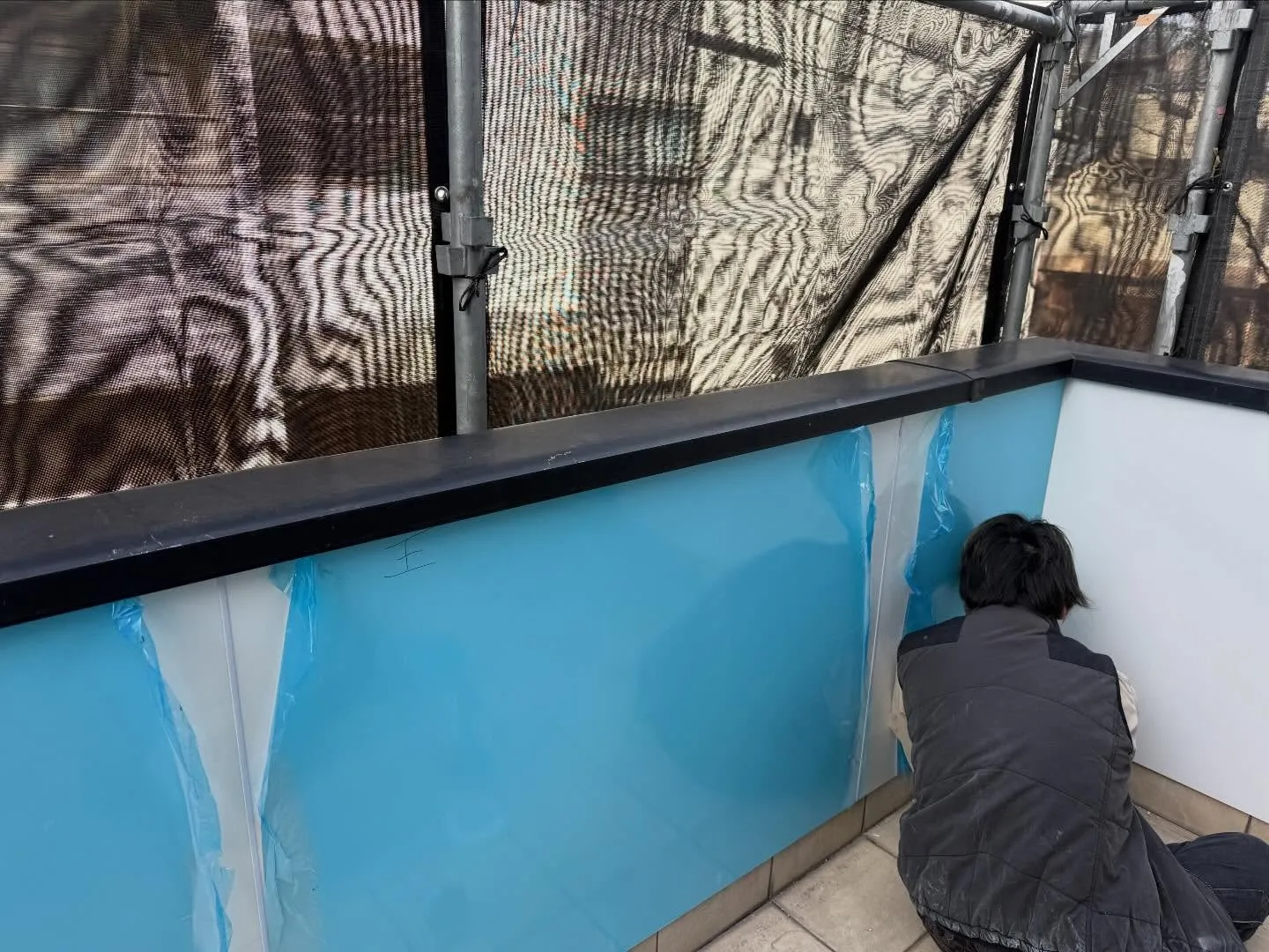 【大阪市東住吉区|ベランダ内壁貼り替え工事】