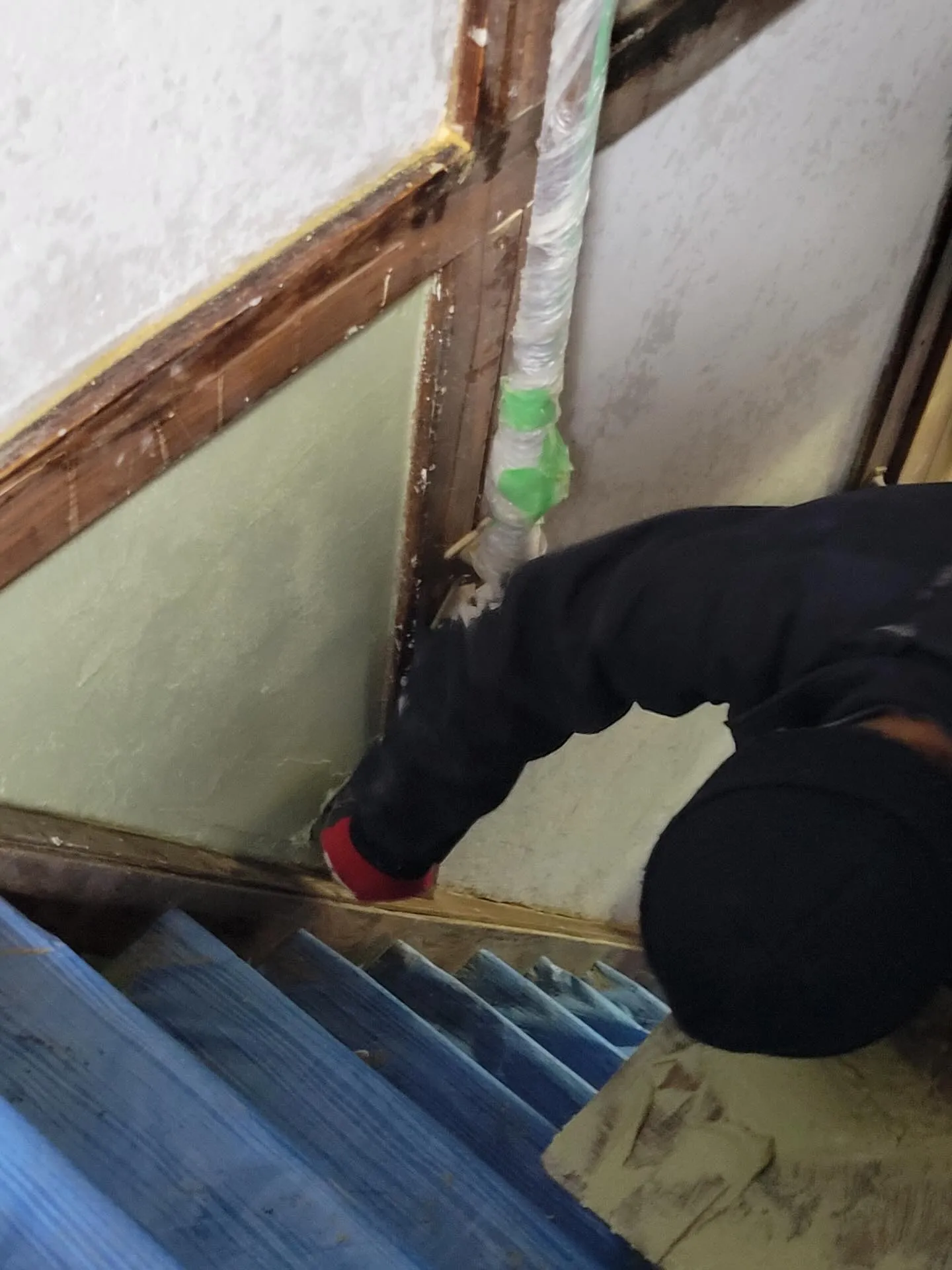 大阪市住吉区にお住まいのお客様宅にて、聚楽（じゅらく）壁のリ...